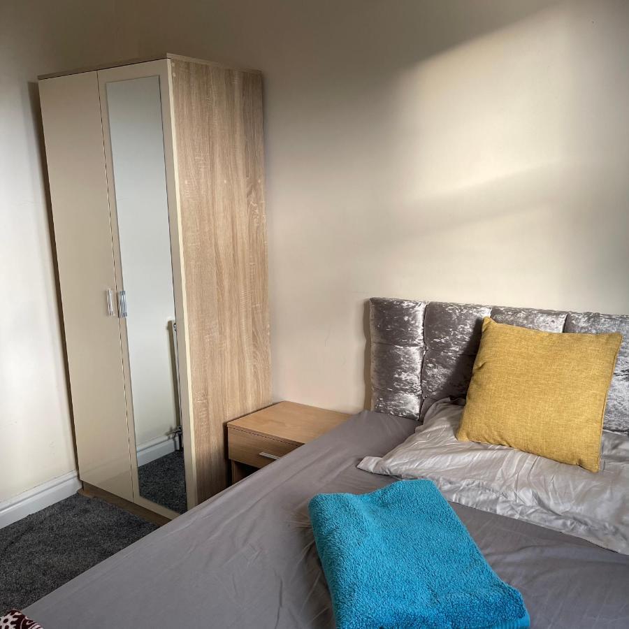 Pc Lodge Kingswood St Preston R1 Eksteriør billede