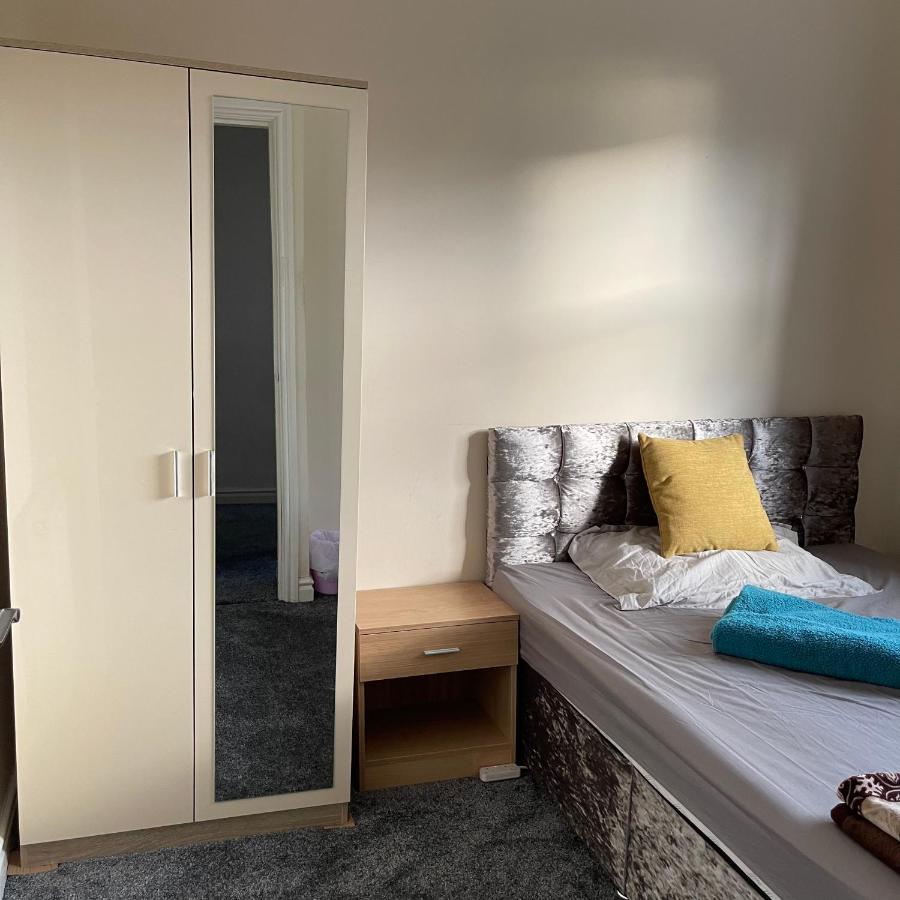 Pc Lodge Kingswood St Preston R1 Eksteriør billede